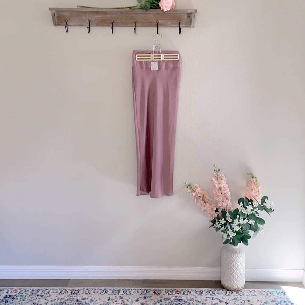 Free people silk skirt in mauve, size 0